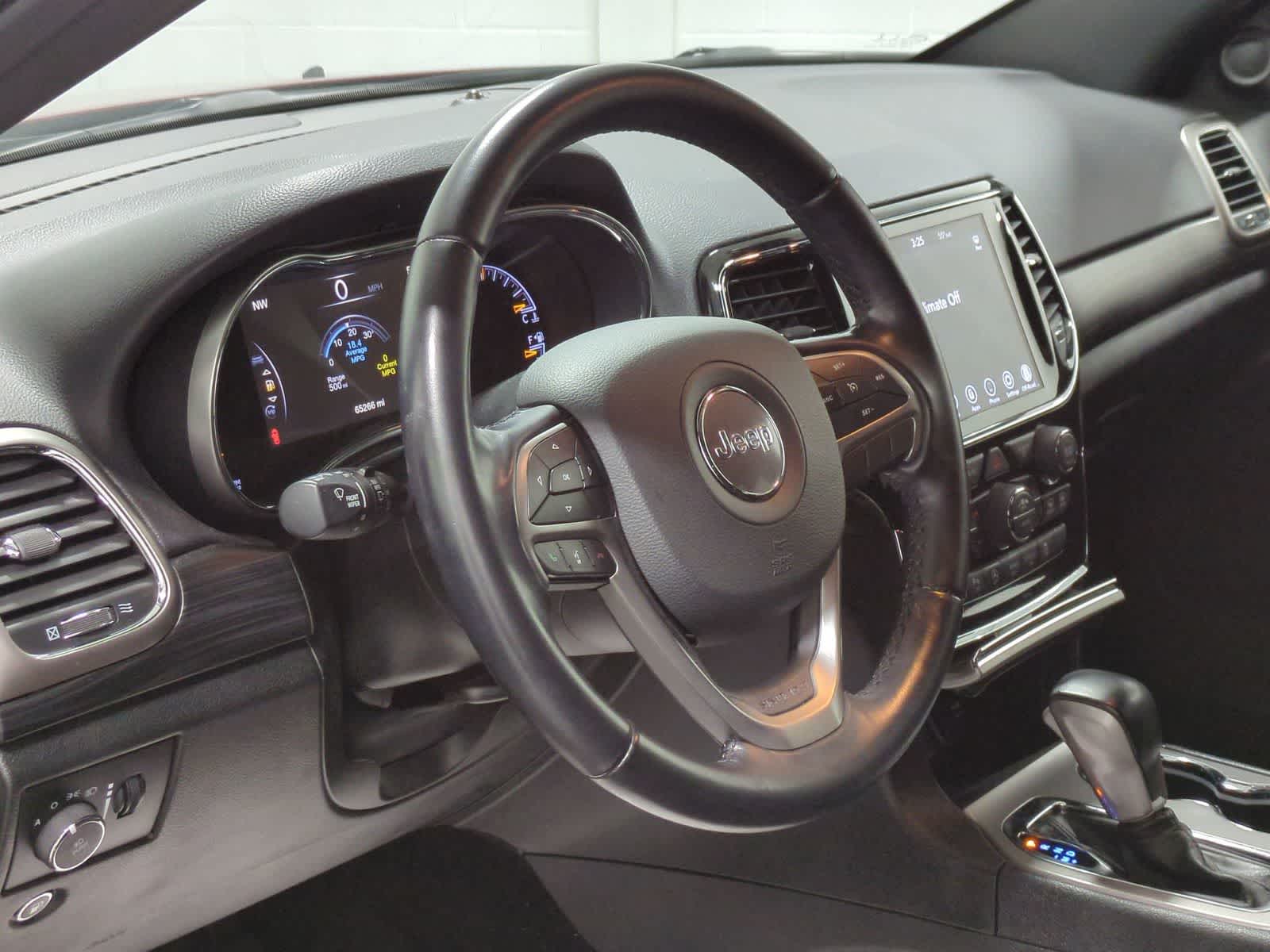 Thumbnail: 2022 Jeep Grand Cherokee - 10