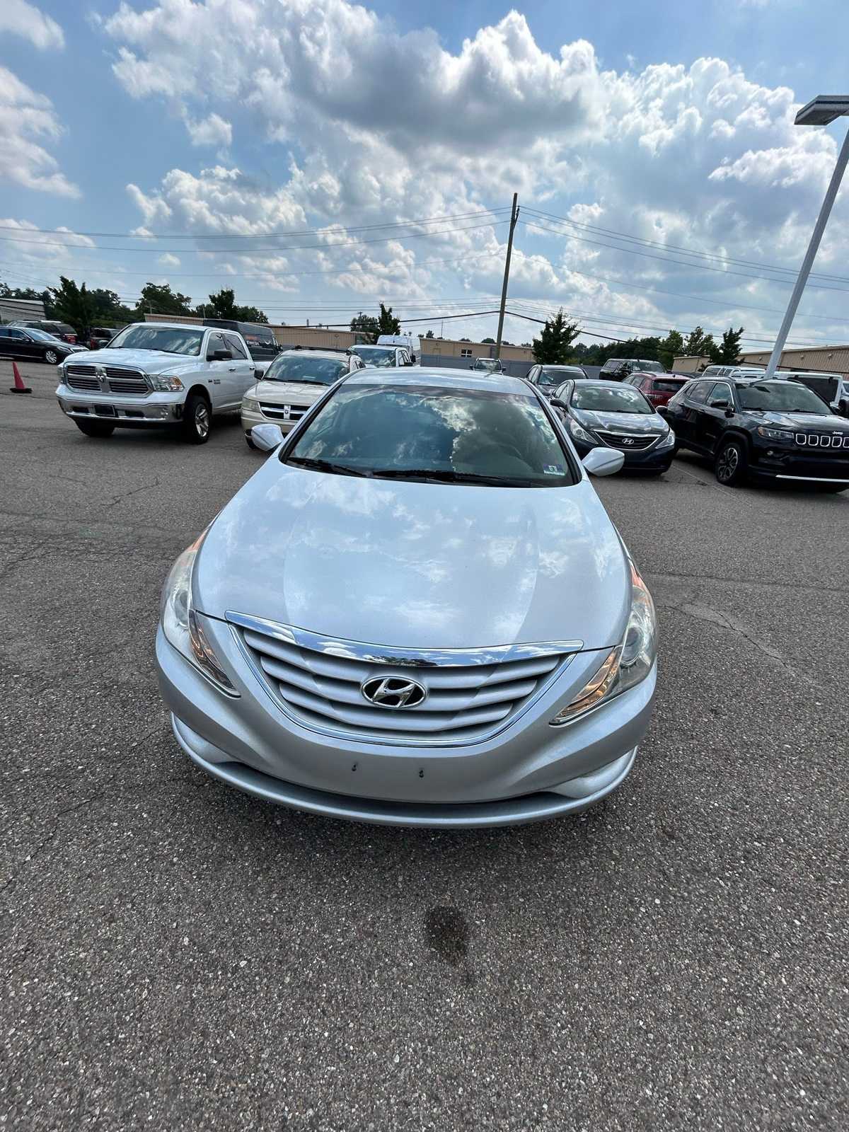 Thumbnail: 2013 Hyundai Sonata - 3