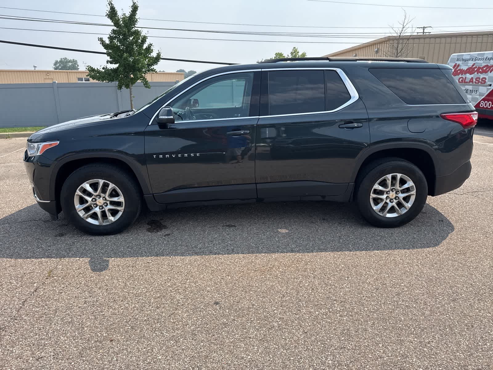 Thumbnail: 2021 Chevrolet Traverse - 25