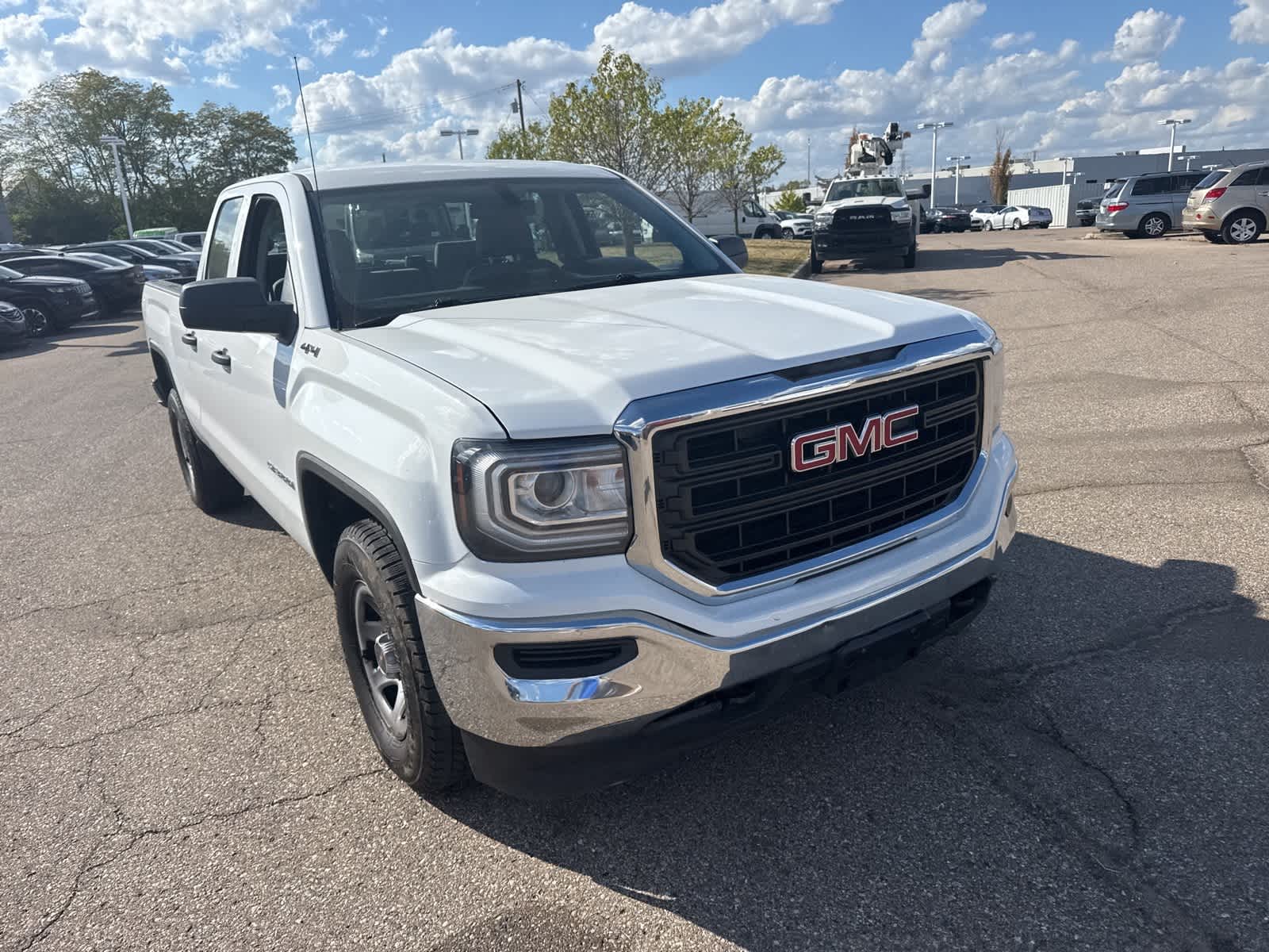 Thumbnail: 2018 GMC Sierra 1500 - 8