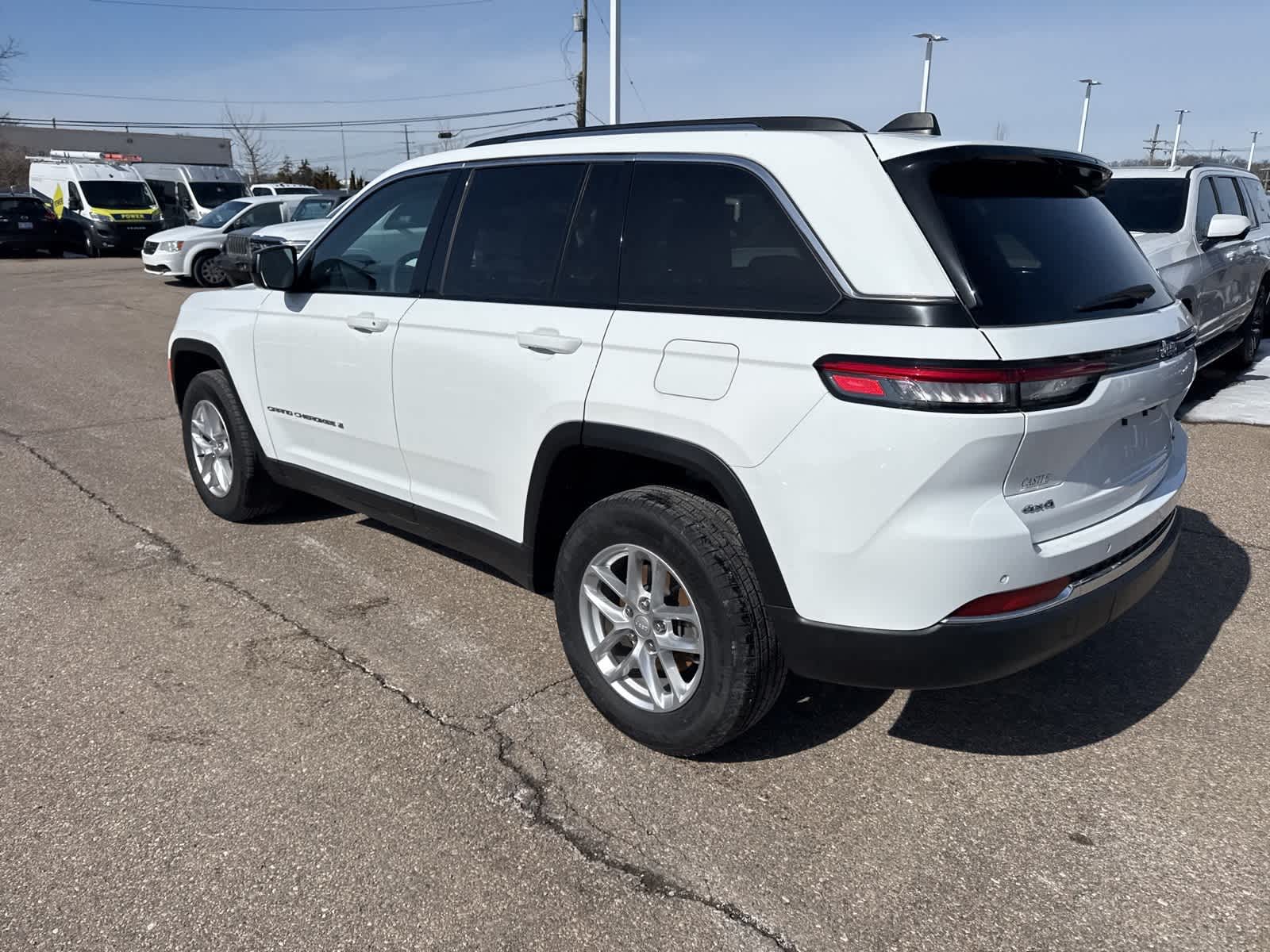 Thumbnail: 2024 Jeep Grand Cherokee - 19