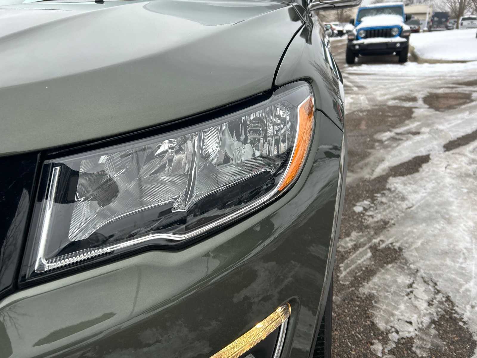 Thumbnail: 2021 Jeep Compass - 26