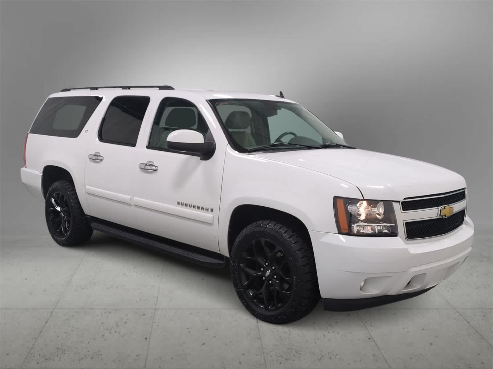 Thumbnail: 2008 Chevrolet Suburban - 2