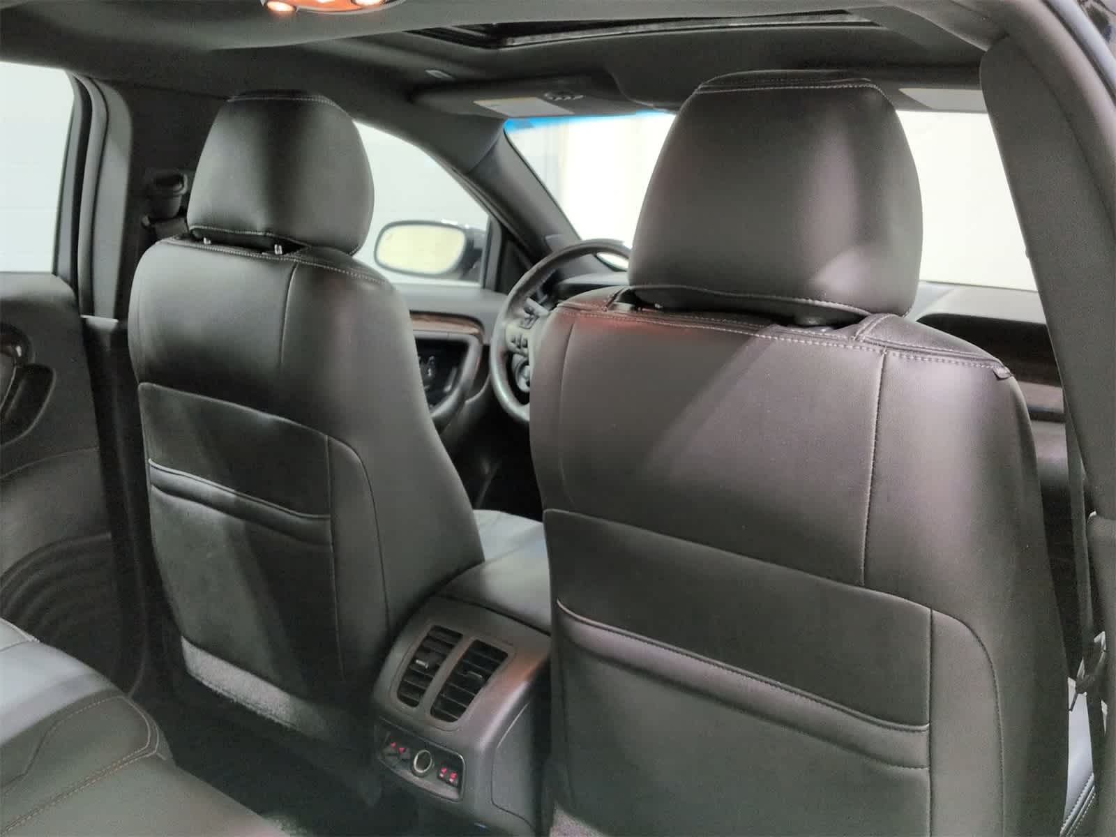 Thumbnail: 2016 Ford Taurus - 19