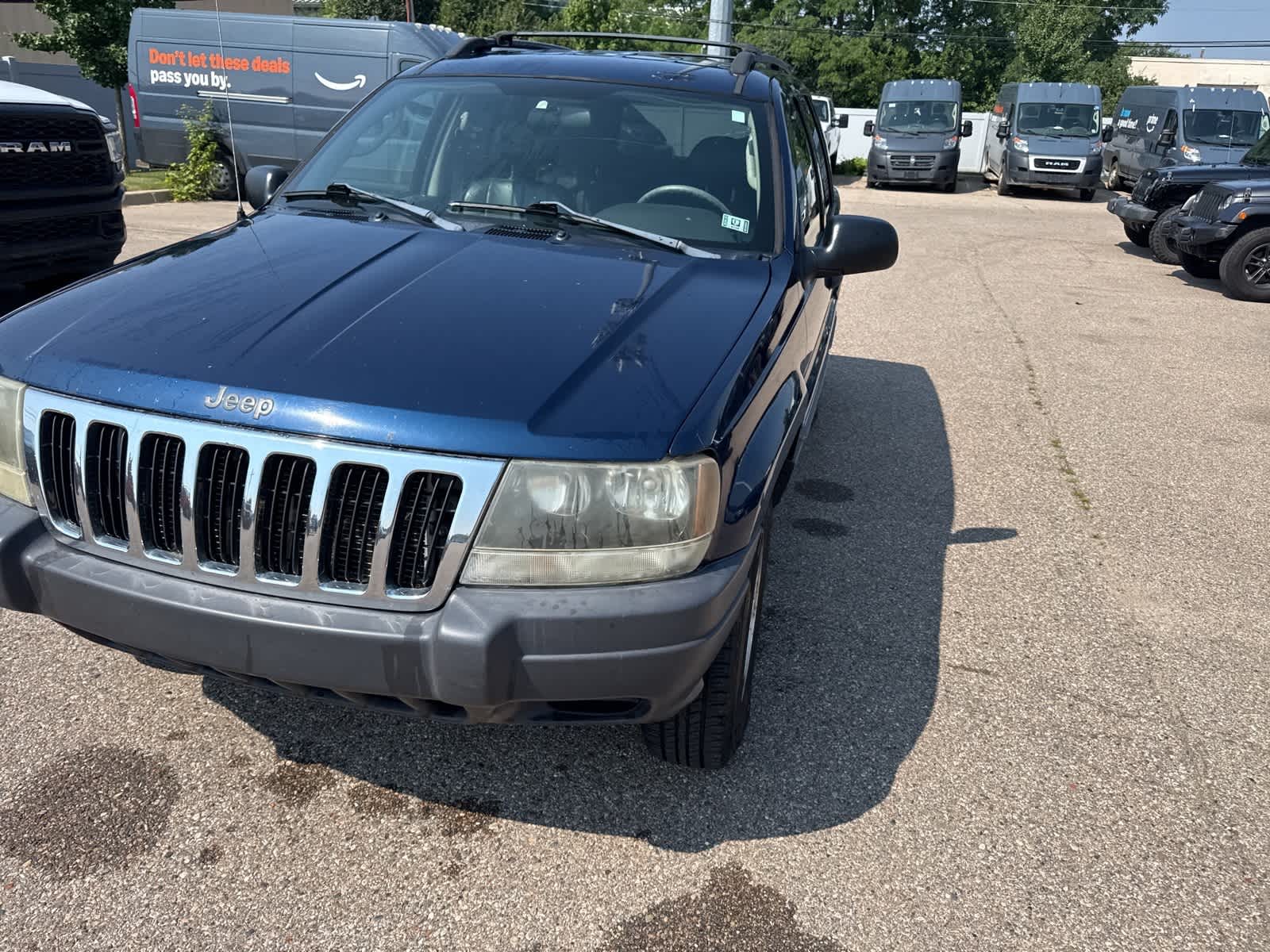 Thumbnail: 2003 Jeep Grand Cherokee - 3