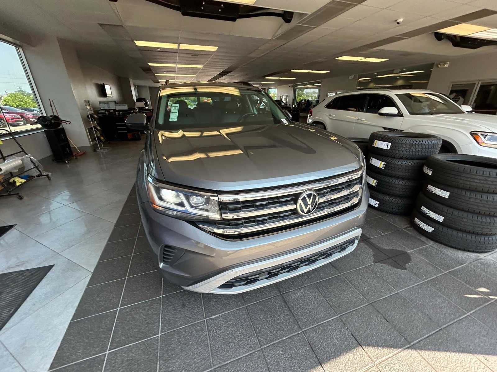 Thumbnail: 2022 Volkswagen Atlas - 6