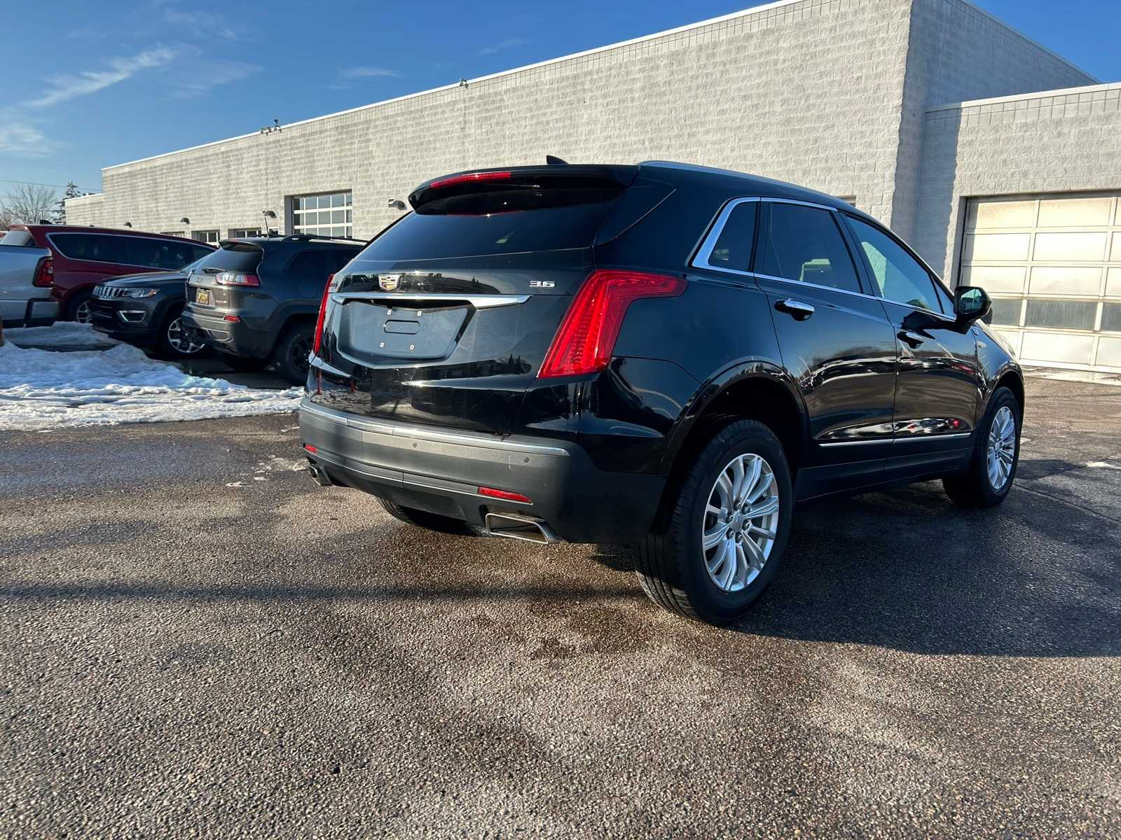 Thumbnail: 2019 Cadillac XT5 - 21