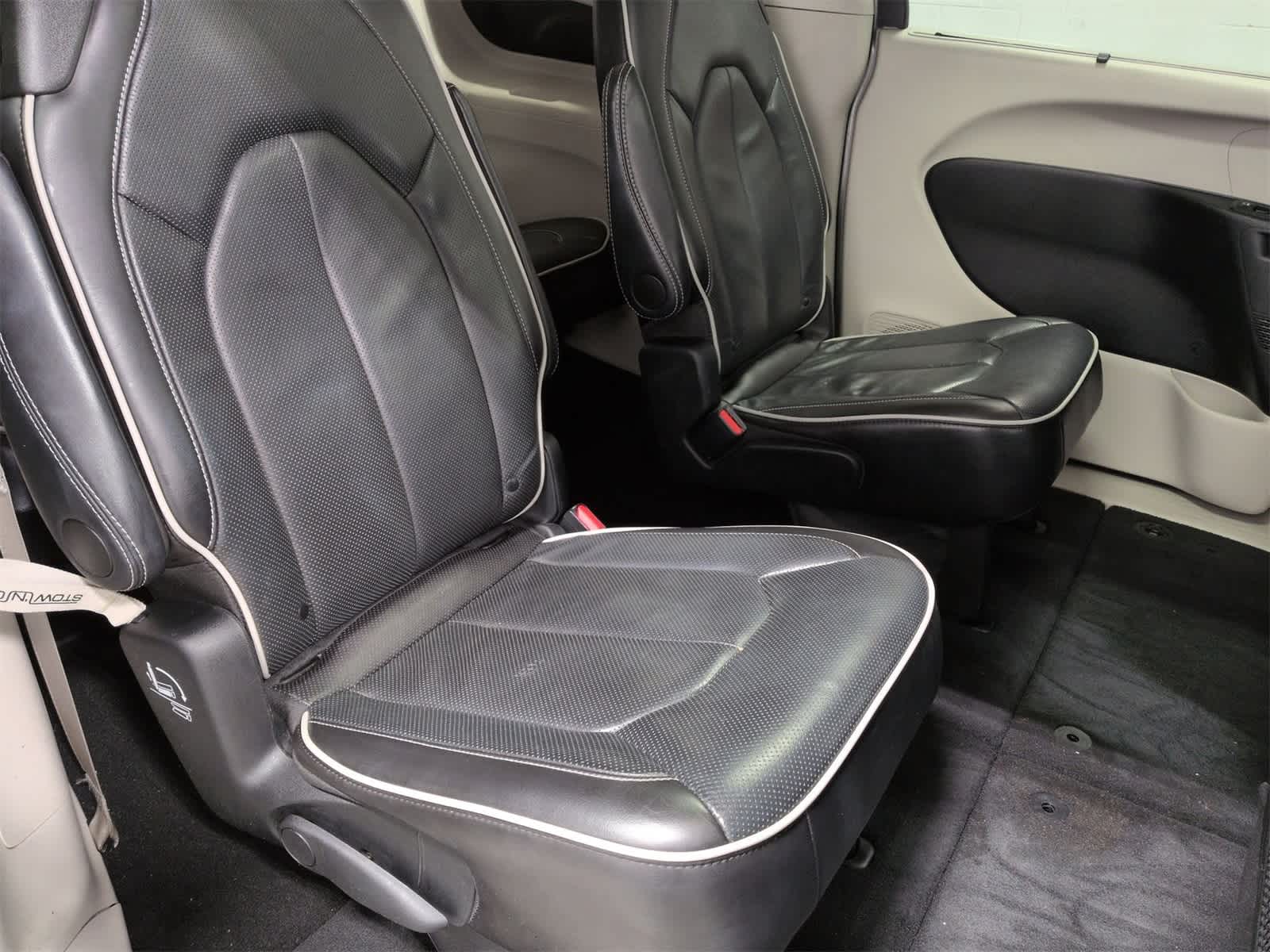 Thumbnail: 2024 Chrysler Pacifica - 22