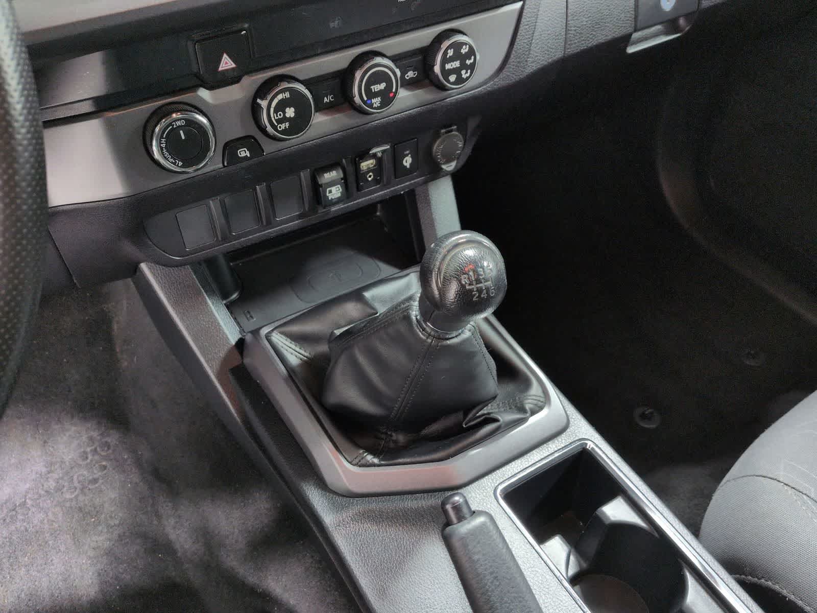 Thumbnail: 2019 Toyota Tacoma - 31