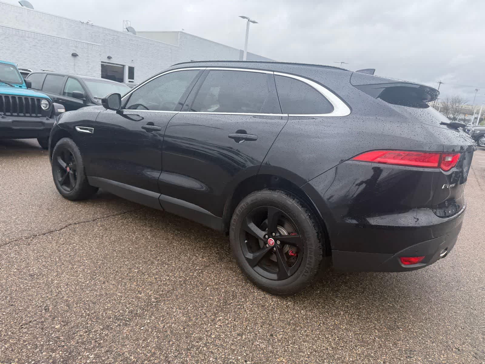 Thumbnail: 2019 Jaguar F-Pace - 26