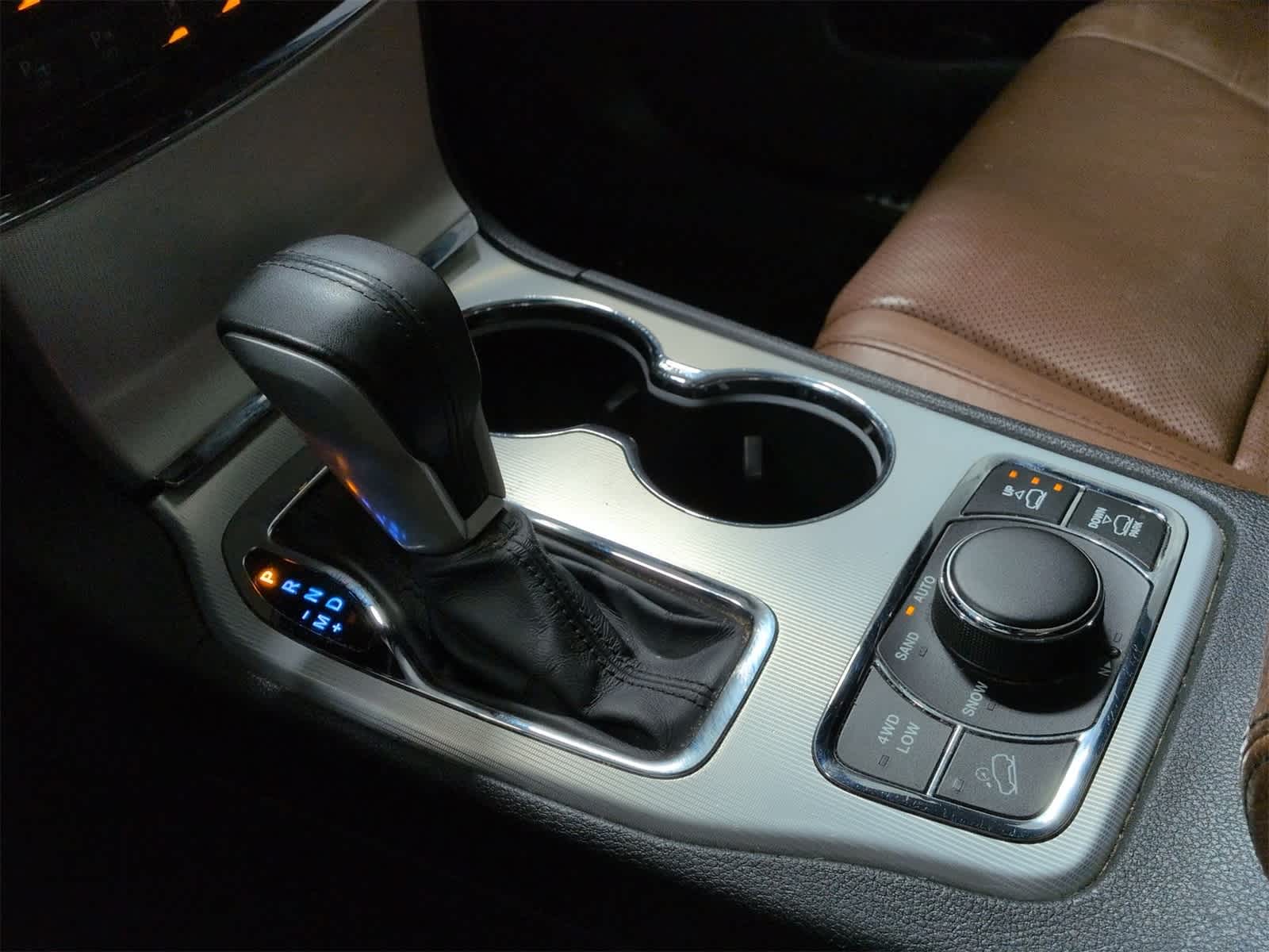 Thumbnail: 2019 Jeep Grand Cherokee - 35