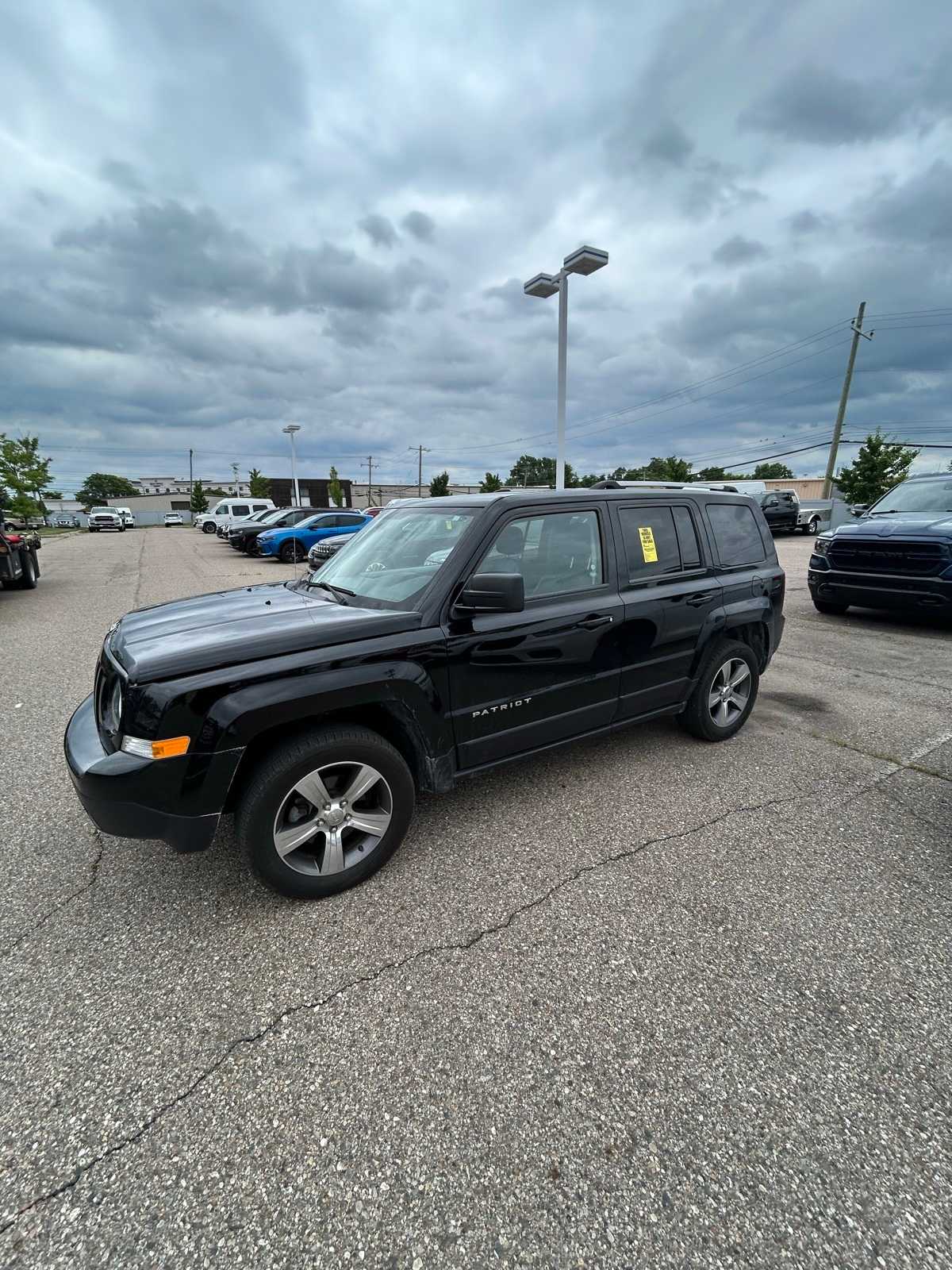 Thumbnail: 2017 Jeep Patriot - 1