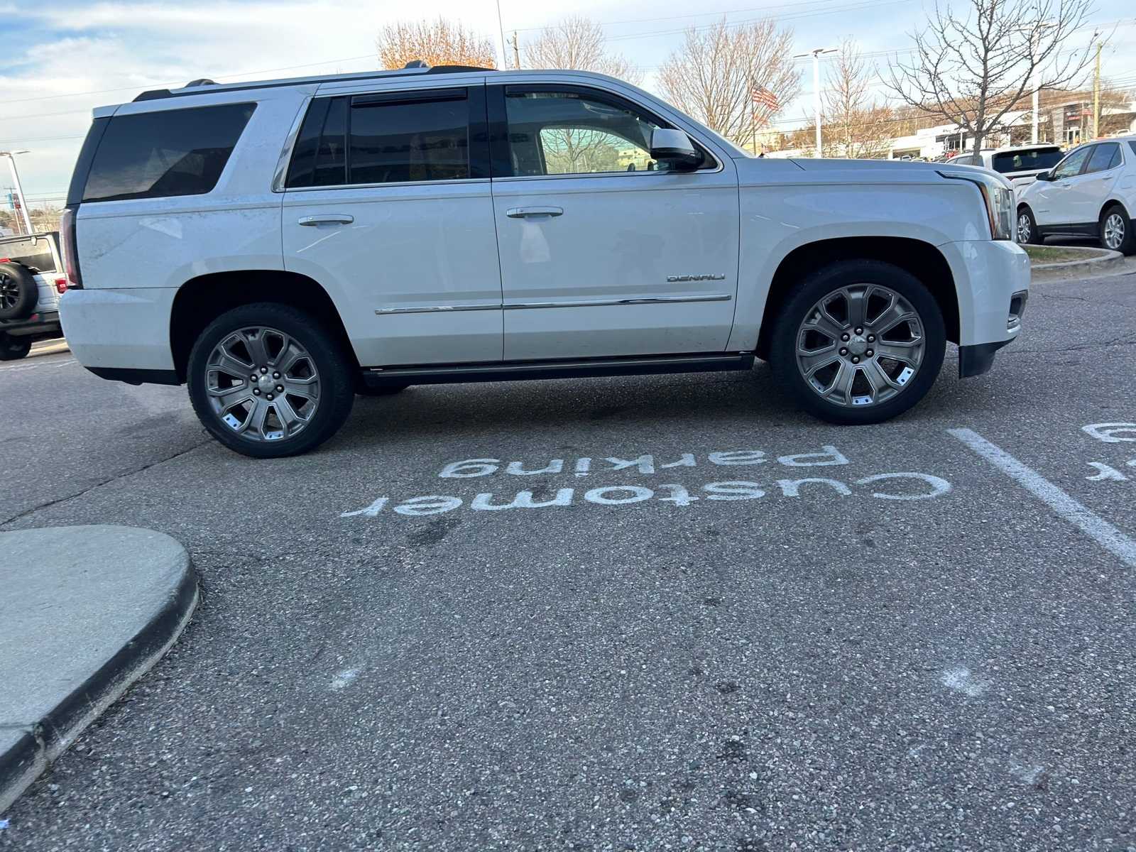 Thumbnail: 2016 GMC Yukon - 14