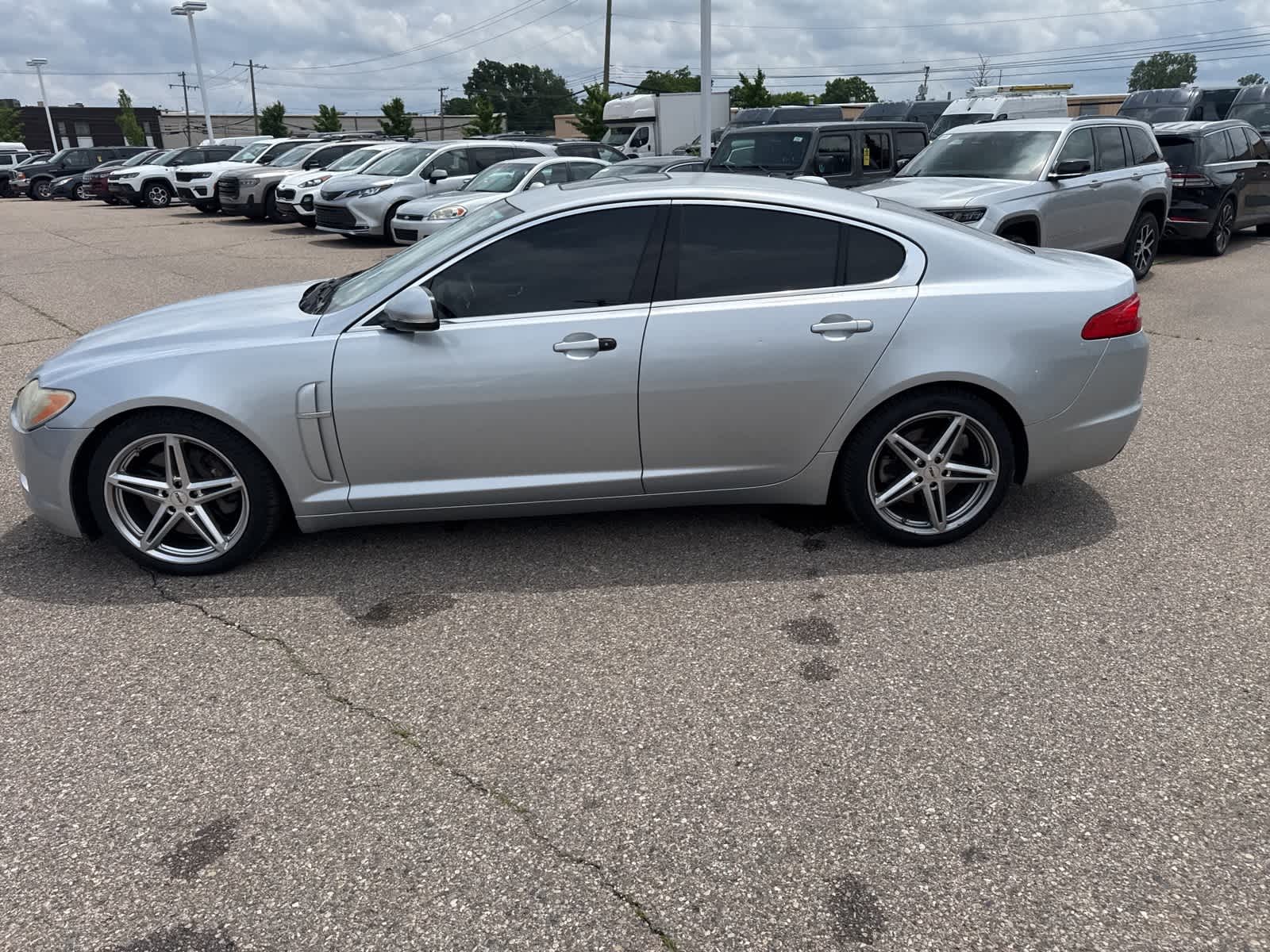 Thumbnail: 2011 Jaguar XF - 24