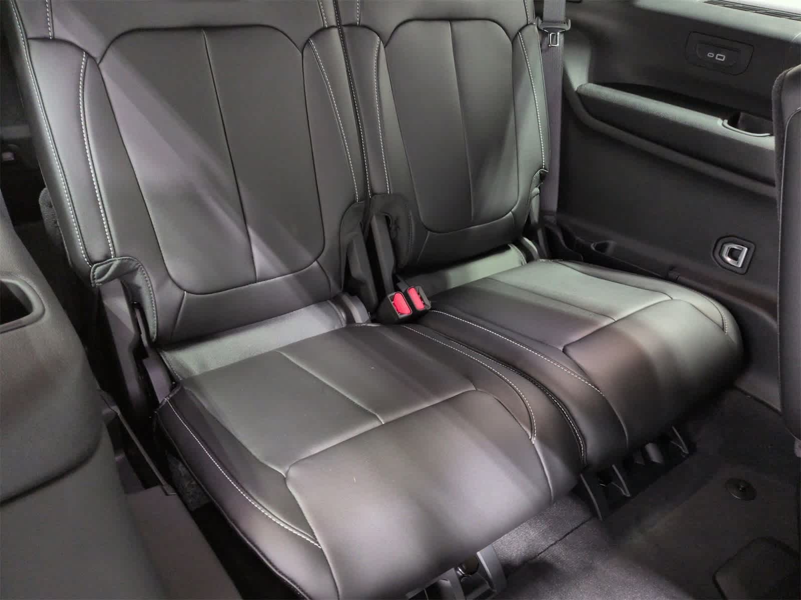 Thumbnail: 2025 Jeep Grand Cherokee L - 37