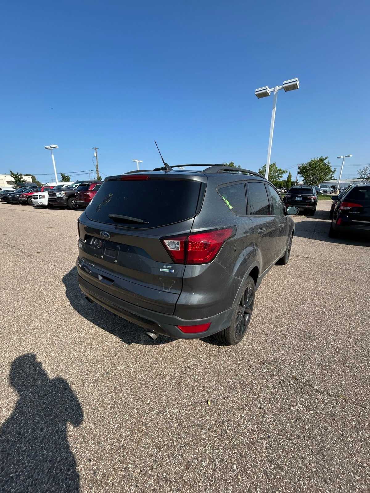 Thumbnail: 2019 Ford Escape - 15