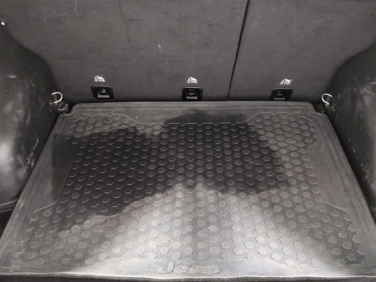 Thumbnail: 2018 Jeep Compass - 33