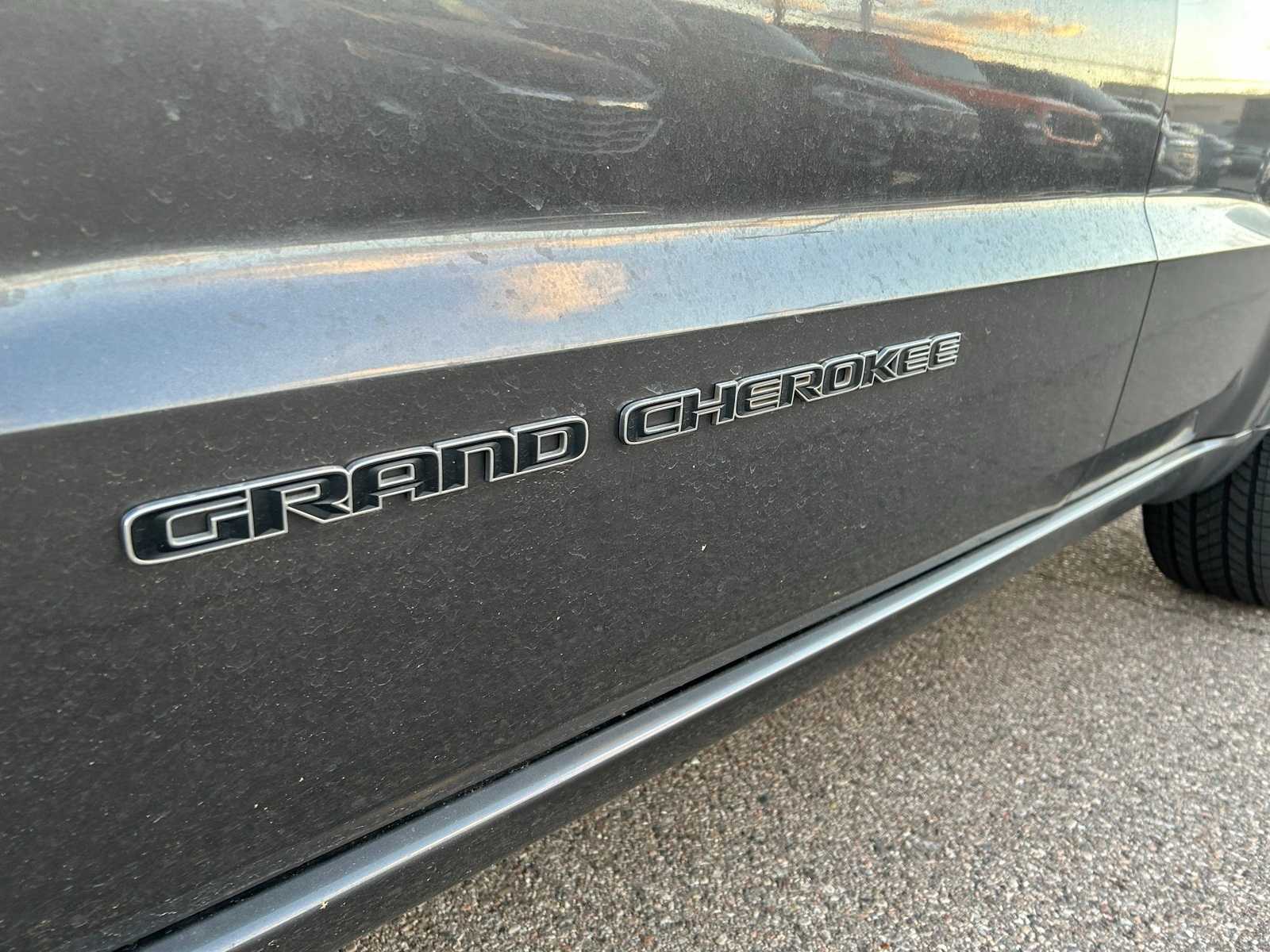 Thumbnail: 2018 Jeep Grand Cherokee - 24