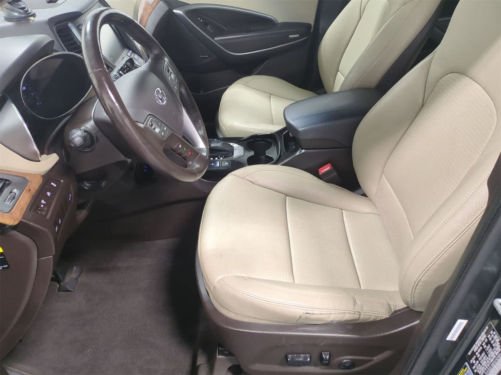 Thumbnail: 2014 Hyundai Santa Fe - 17