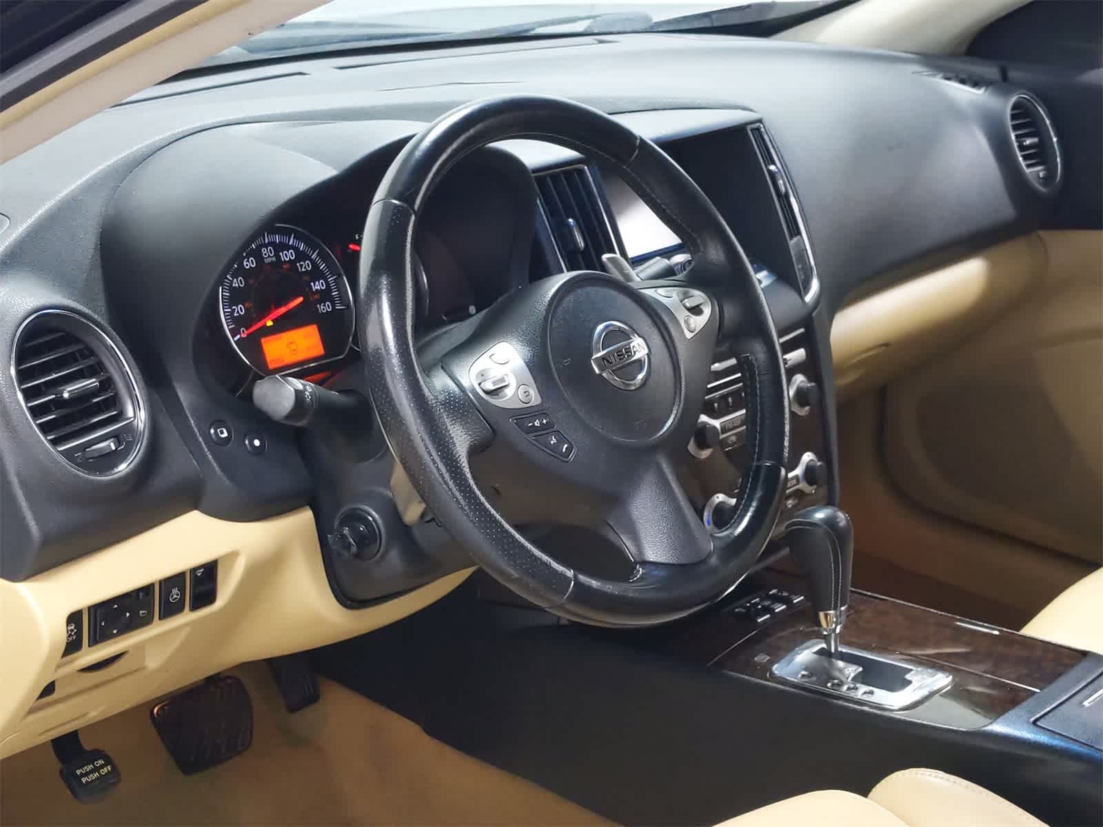 Thumbnail: 2011 Nissan Maxima - 10