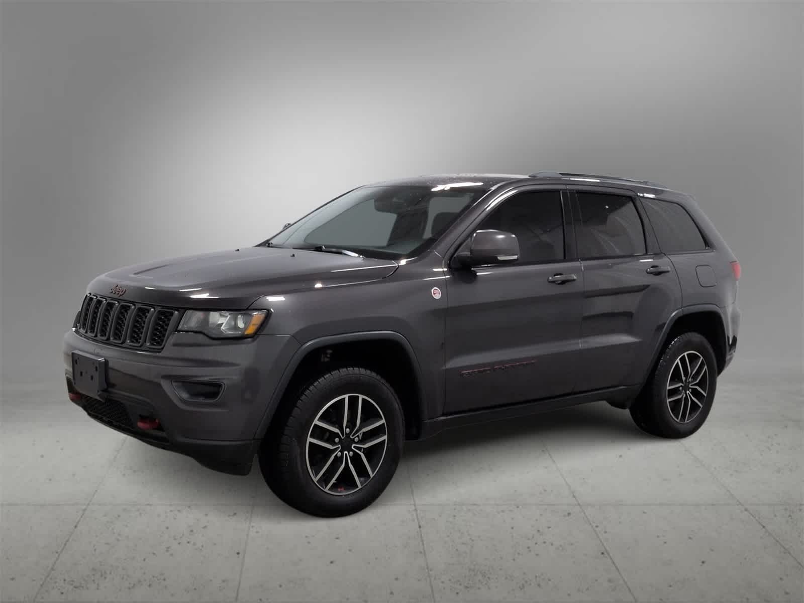Thumbnail: 2019 Jeep Grand Cherokee - 4
