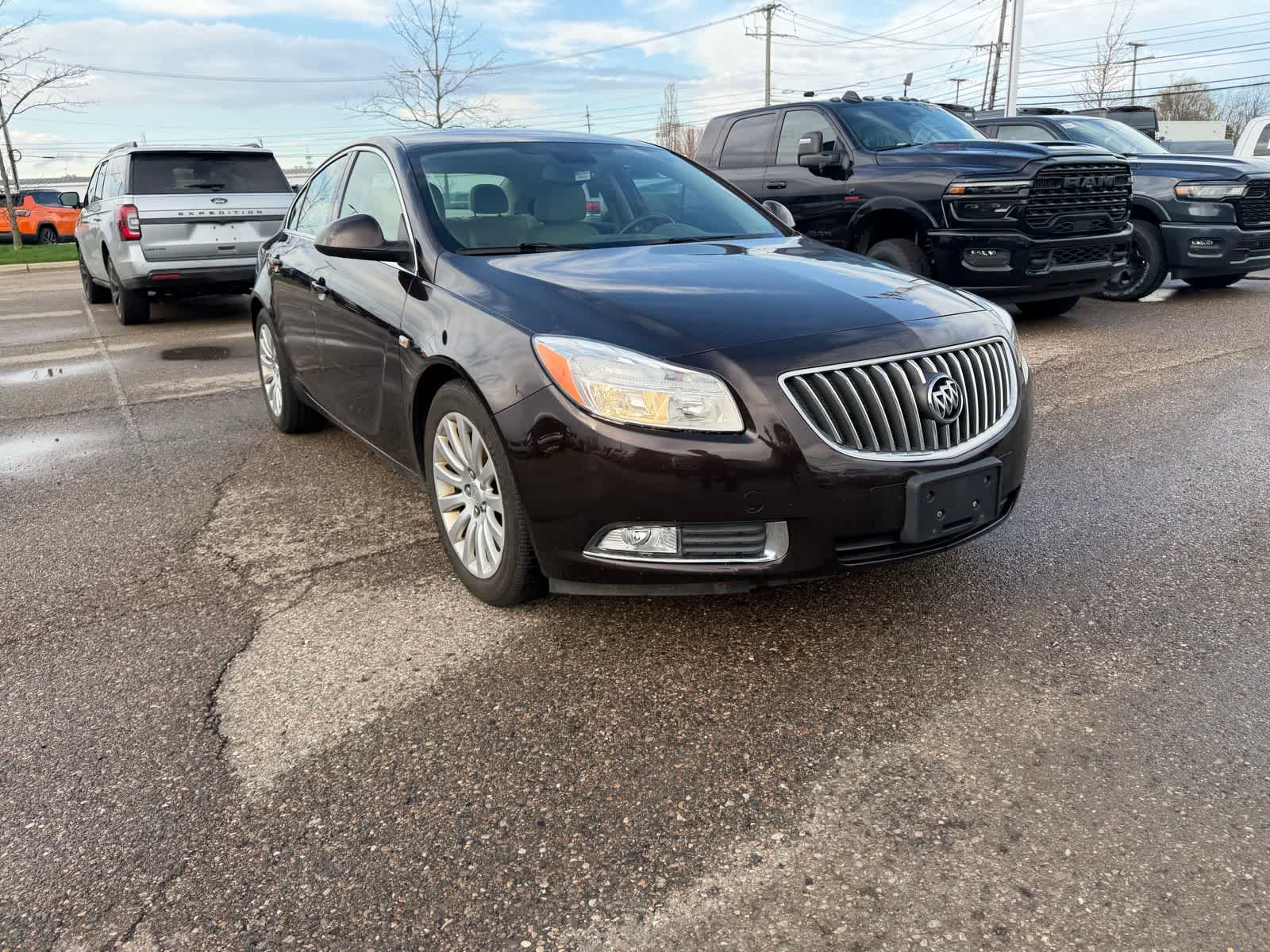 Thumbnail: 2011 Buick Regal - 6