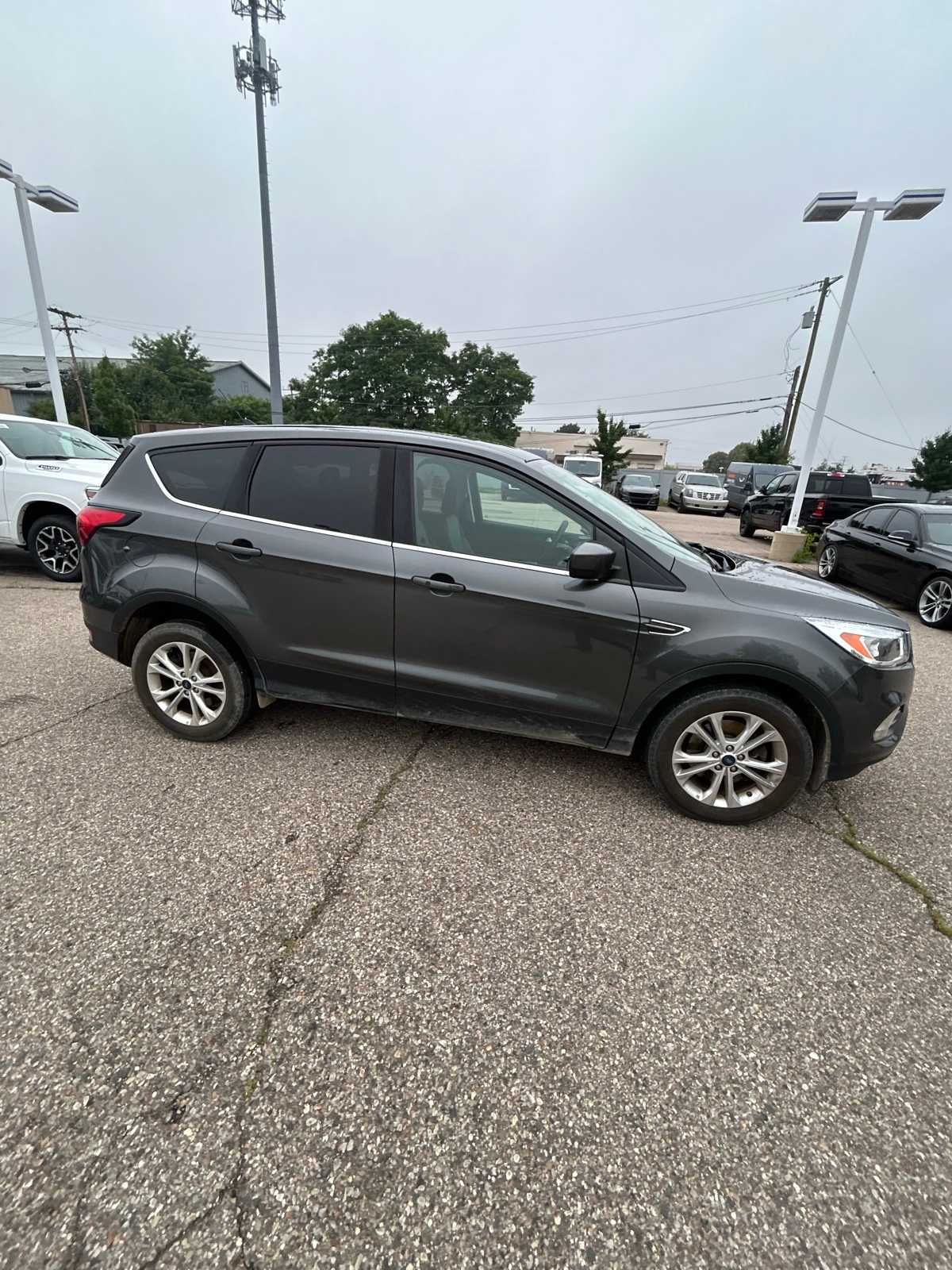 Thumbnail: 2019 Ford Escape - 12