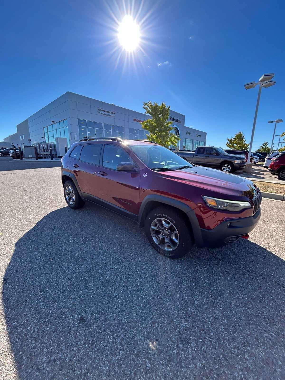 Thumbnail: 2019 Jeep Cherokee - 8
