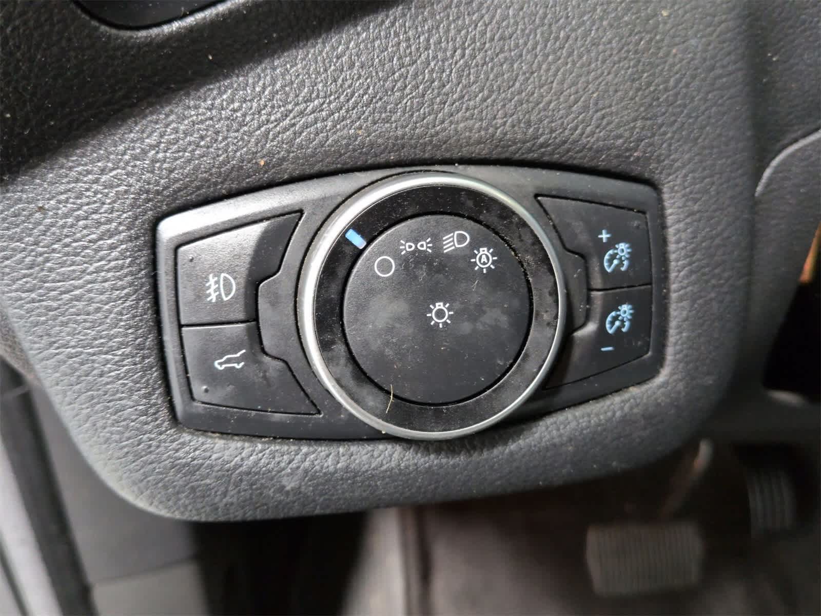 Thumbnail: 2017 Ford Escape - 18