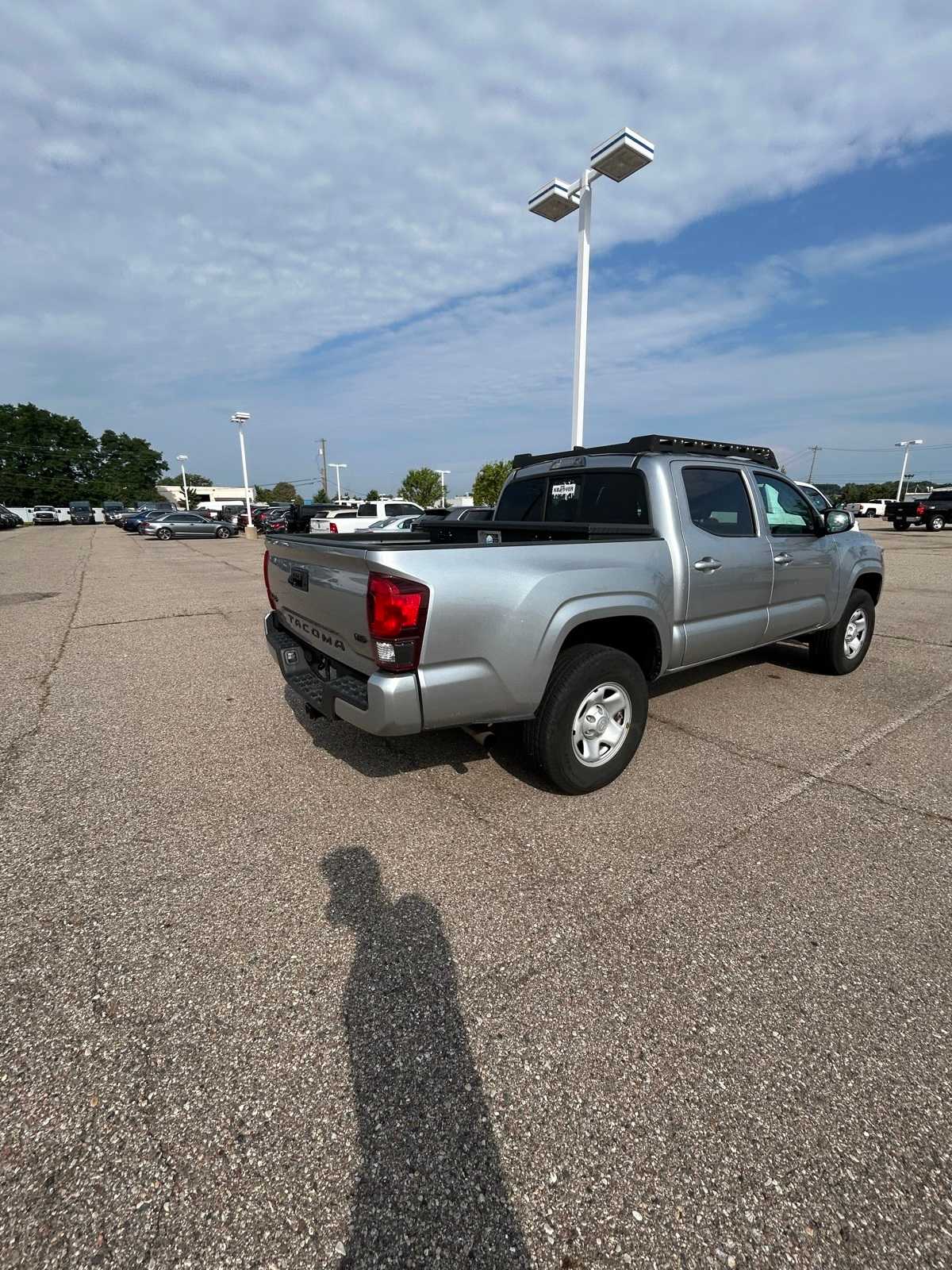 Thumbnail: 2023 Toyota Tacoma - 20