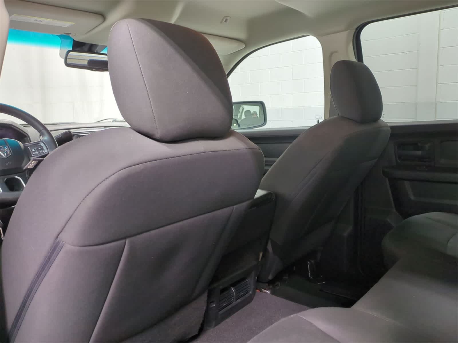 2019 RAM 1500 Classic Express 19