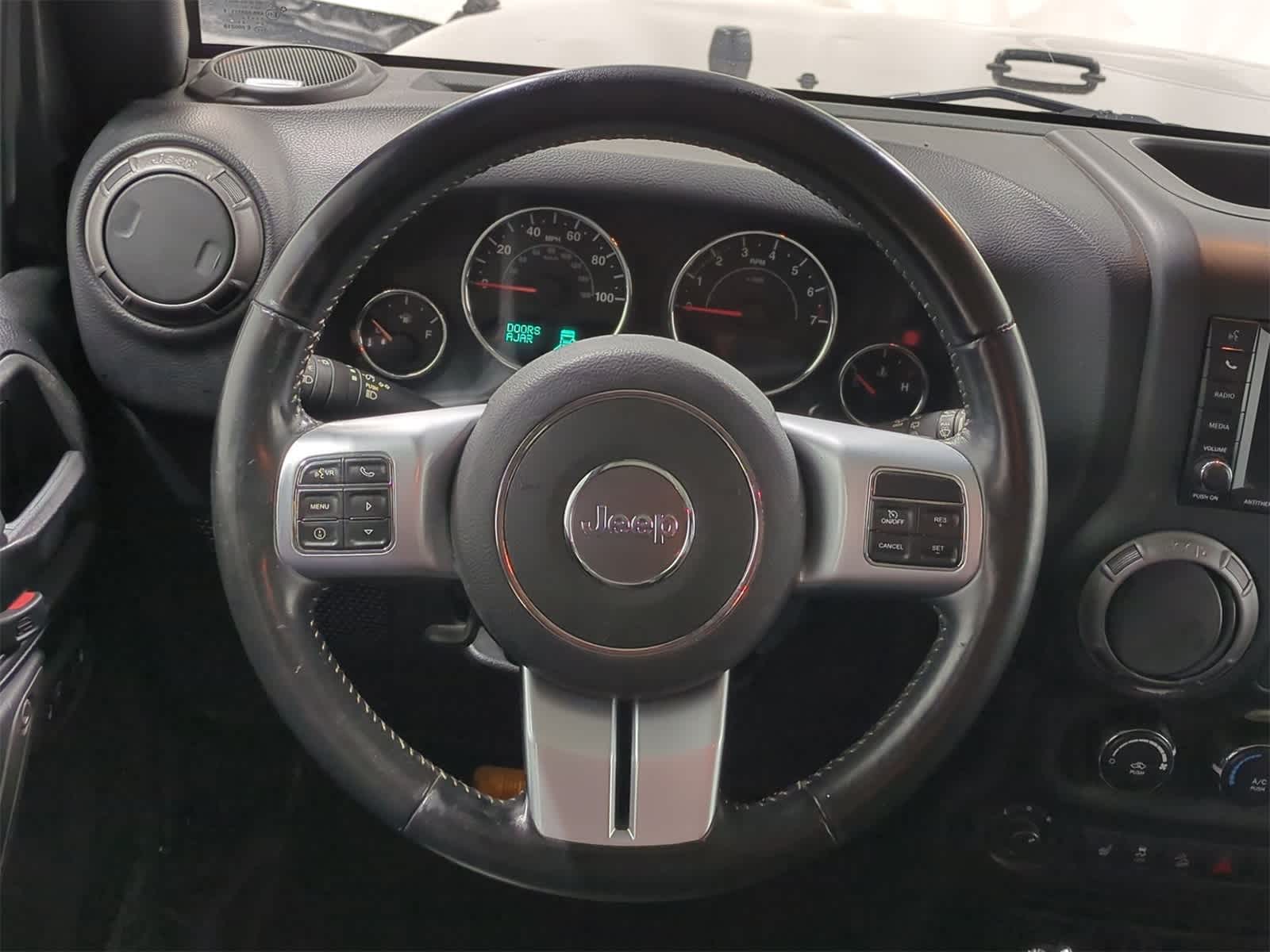 Thumbnail: 2018 Jeep Wrangler - 22