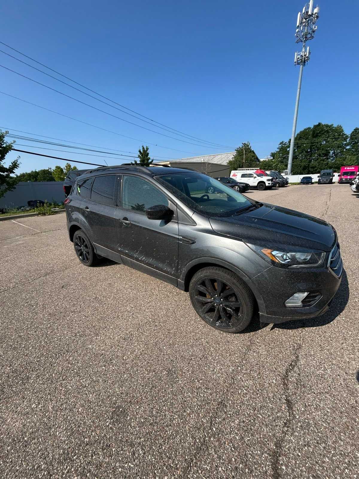Thumbnail: 2019 Ford Escape - 11