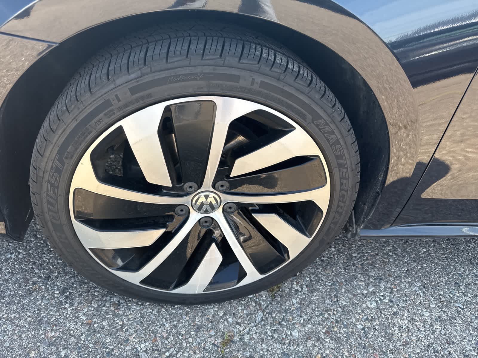 Thumbnail: 2017 Volkswagen Passat - 25