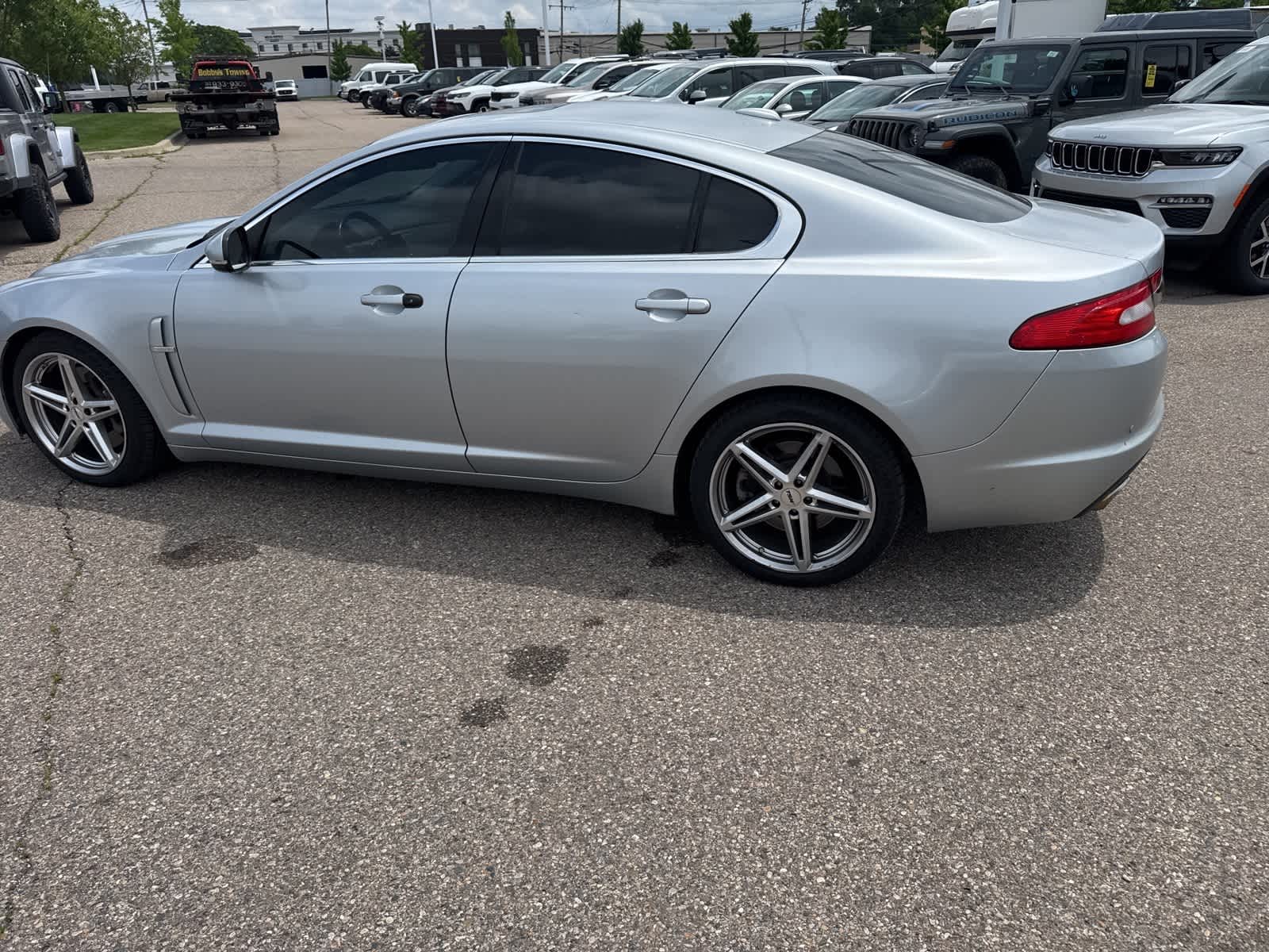 Thumbnail: 2011 Jaguar XF - 22