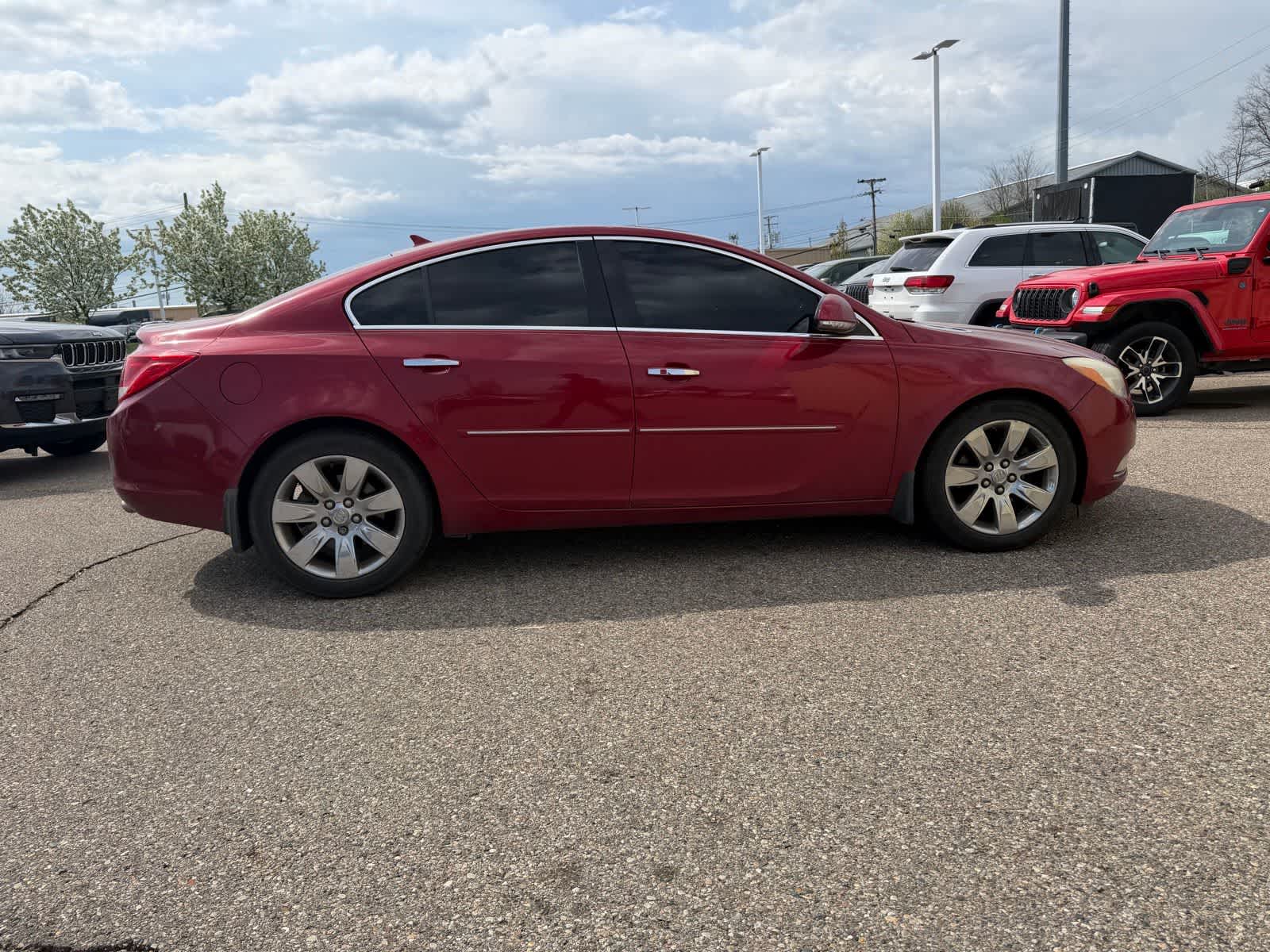 Thumbnail: 2012 Buick Regal - 13