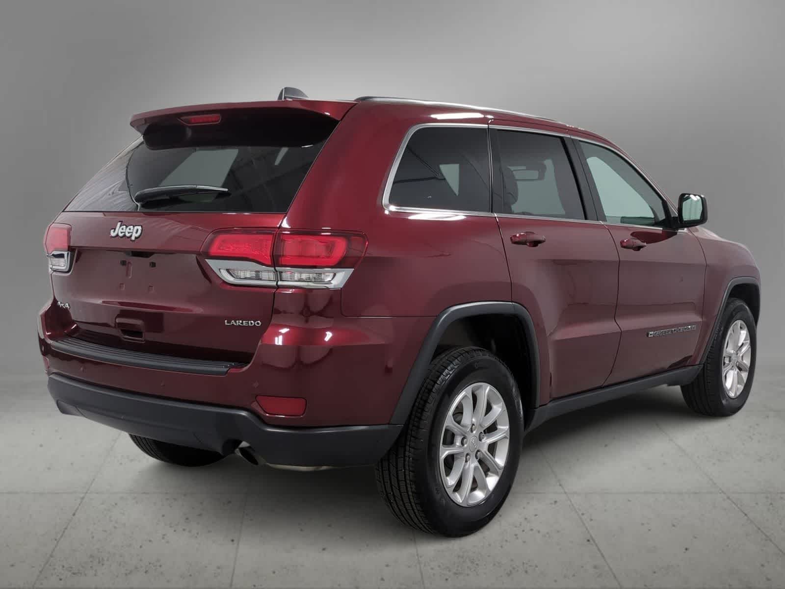 Thumbnail: 2022 Jeep Grand Cherokee - 8