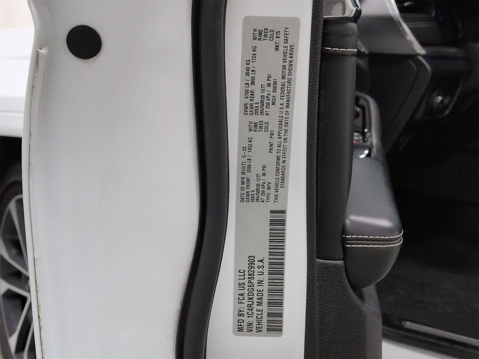 Thumbnail: 2023 Jeep Grand Cherokee L - 39