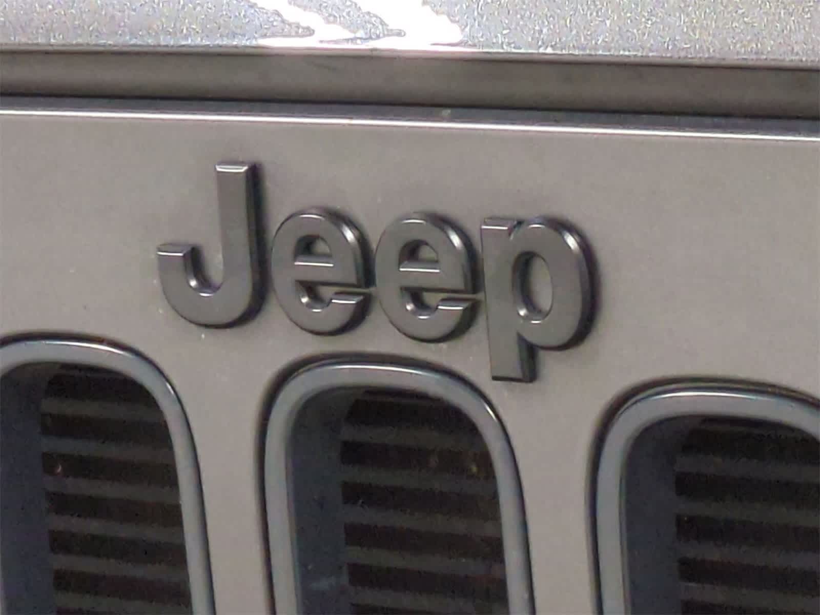 Thumbnail: 2018 Jeep Wrangler - 12