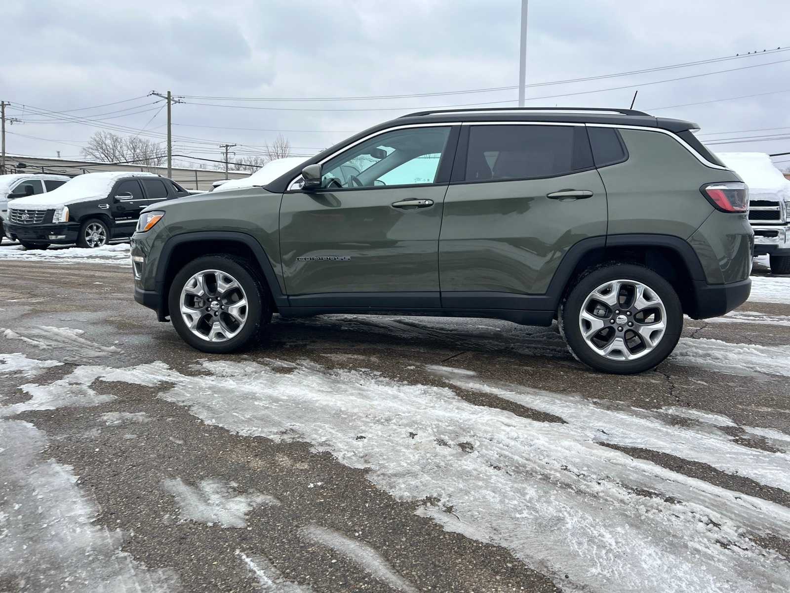 Thumbnail: 2021 Jeep Compass - 24