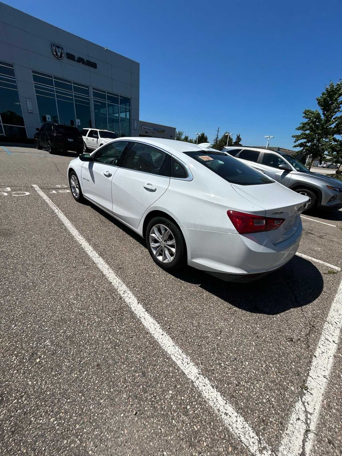 Thumbnail: 2023 Chevrolet Malibu - 20