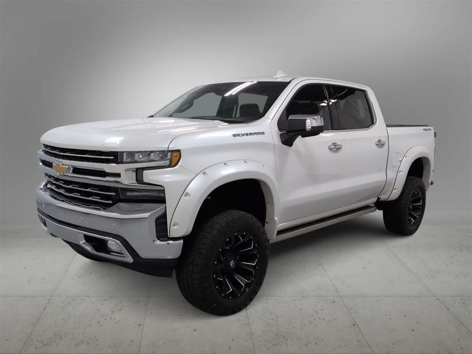 Thumbnail: 2019 Chevrolet Silverado 1500 - 4