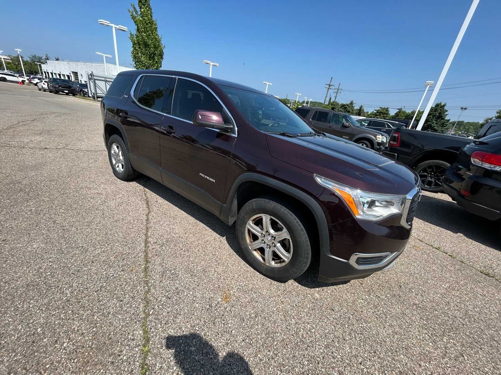 2017 GMC Acadia SLE 9