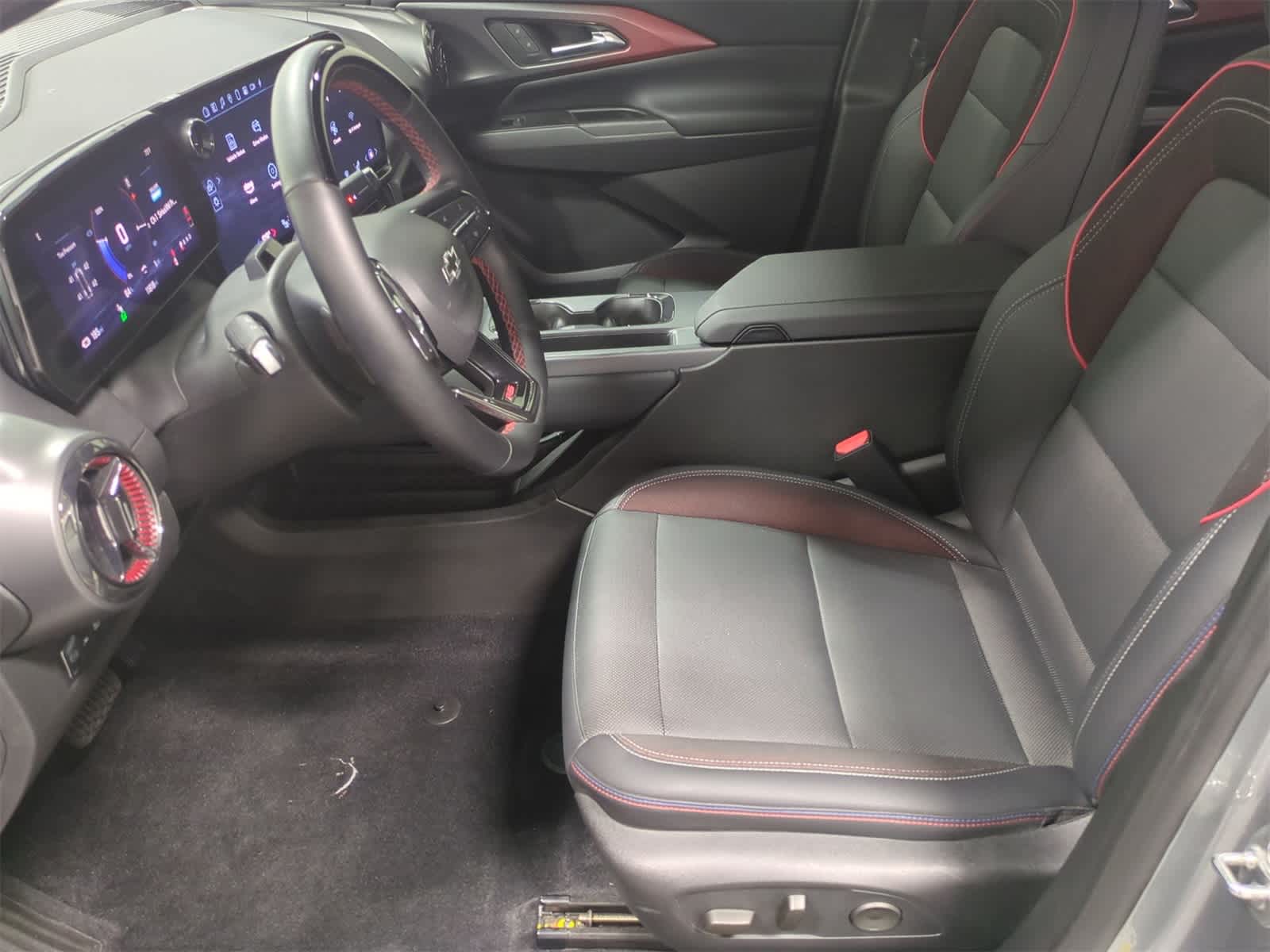 Thumbnail: 2024 Chevrolet Equinox - 17