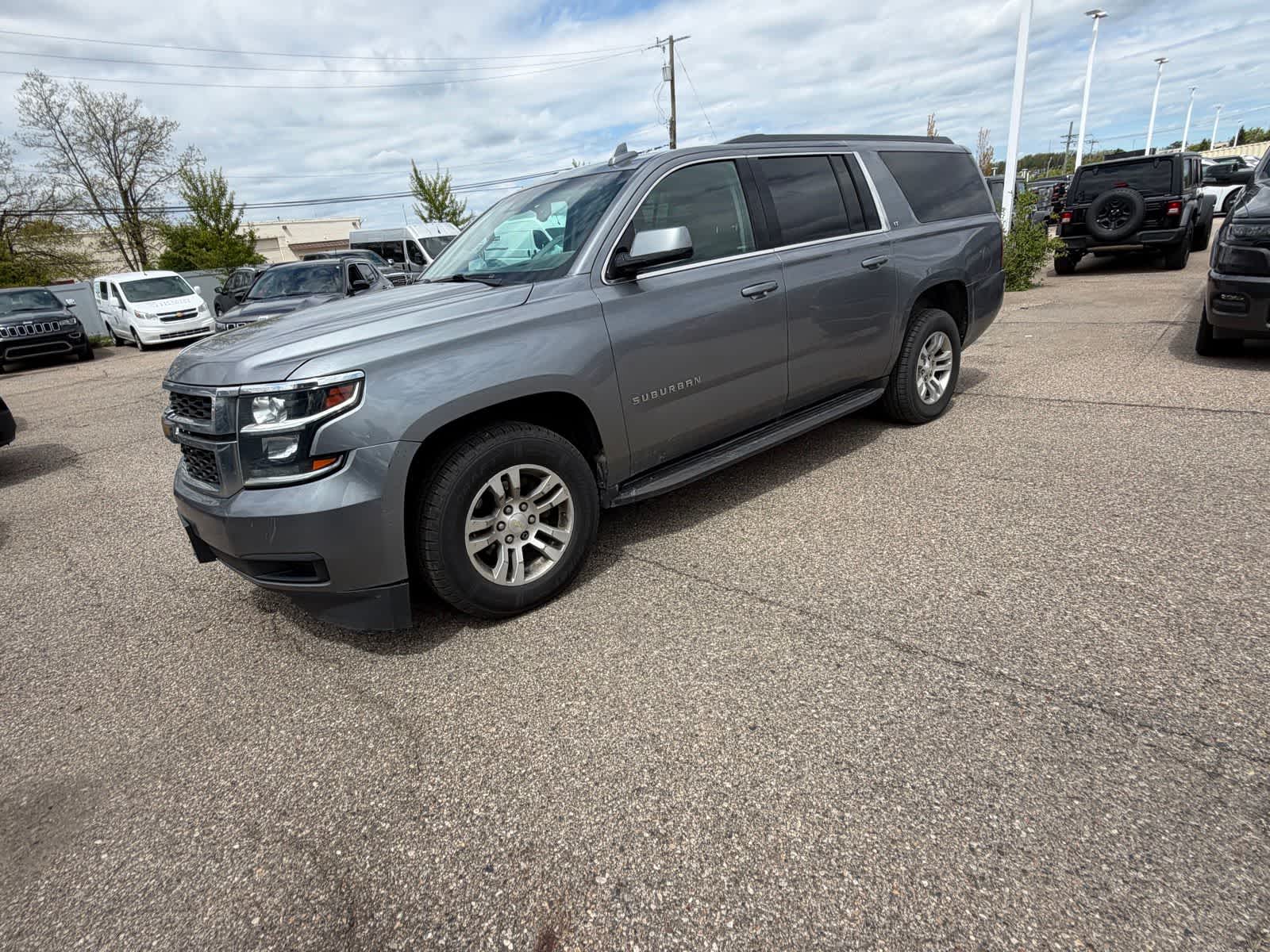 2018 Chevrolet Suburban LT -
                  Farmington Hills, MI