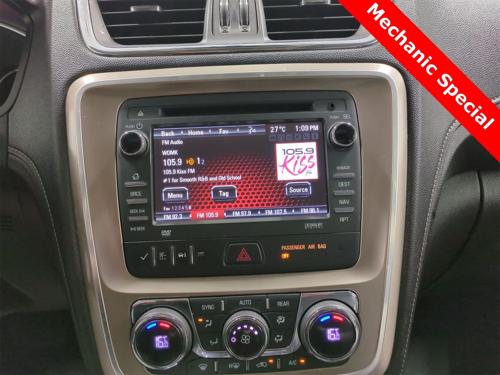Thumbnail: 2013 GMC Acadia - 29
