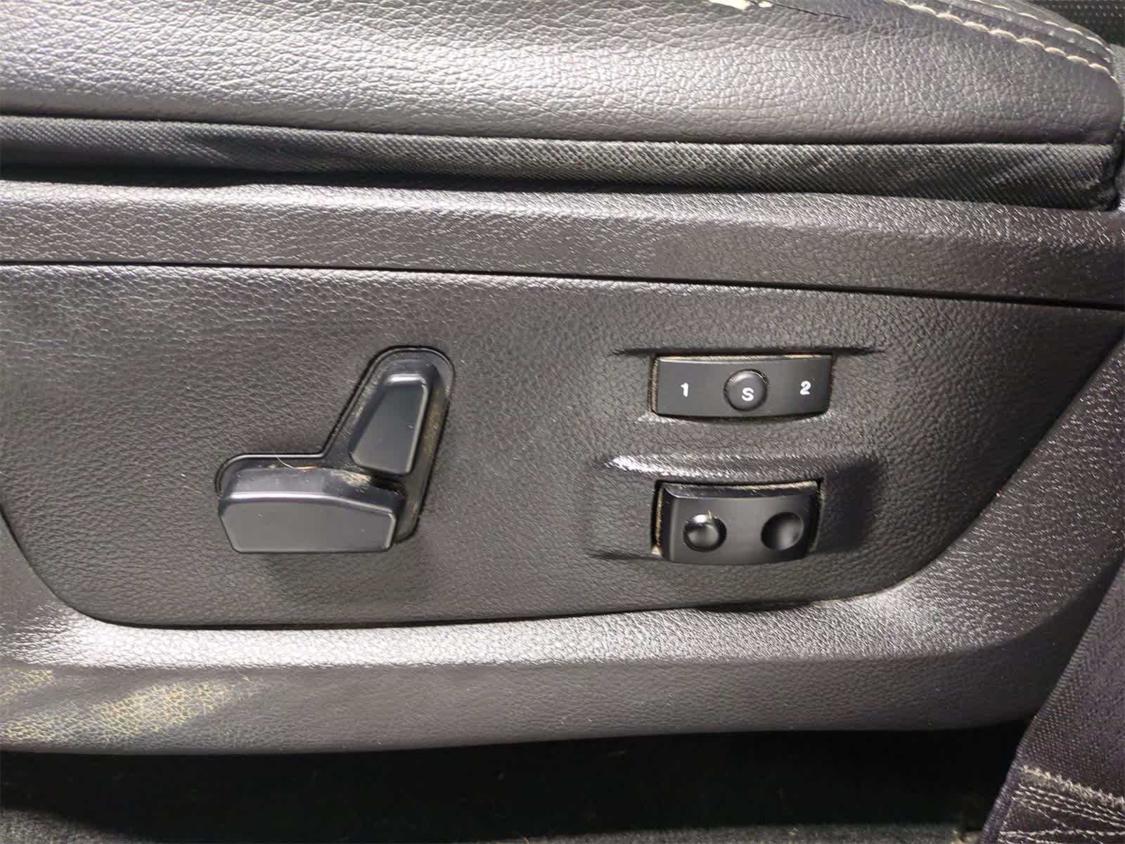 2016 RAM 1500 Laramie 18