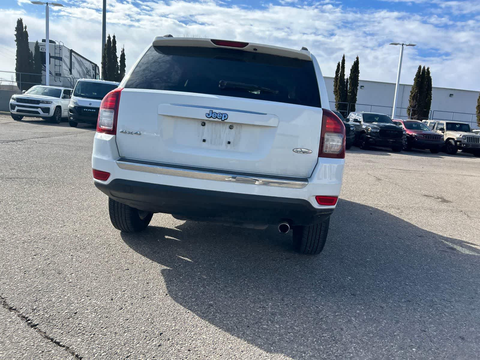 Thumbnail: 2017 Jeep Compass - 24