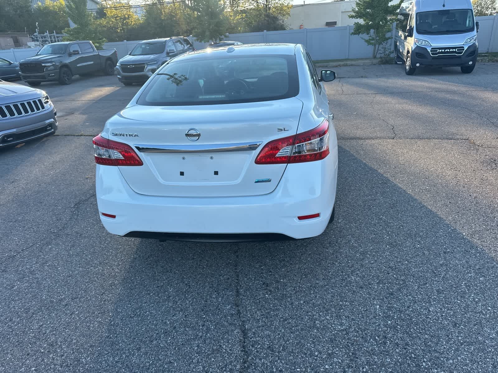 Thumbnail: 2013 Nissan Sentra - 15