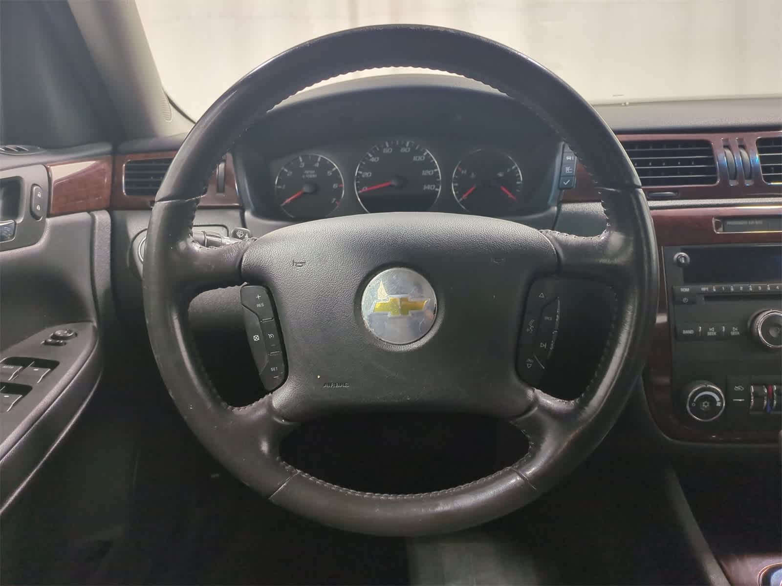 Thumbnail: 2011 Chevrolet Impala - 23